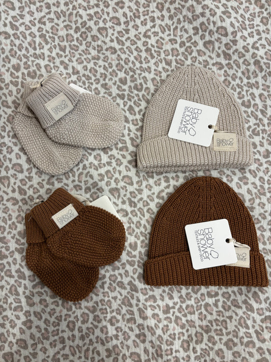 Set Bonnet et Chaussons maille
