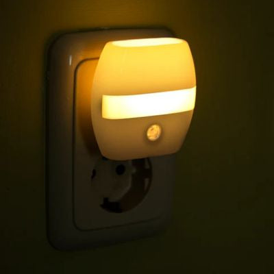 Veilleuse murale automatique à brancher LED