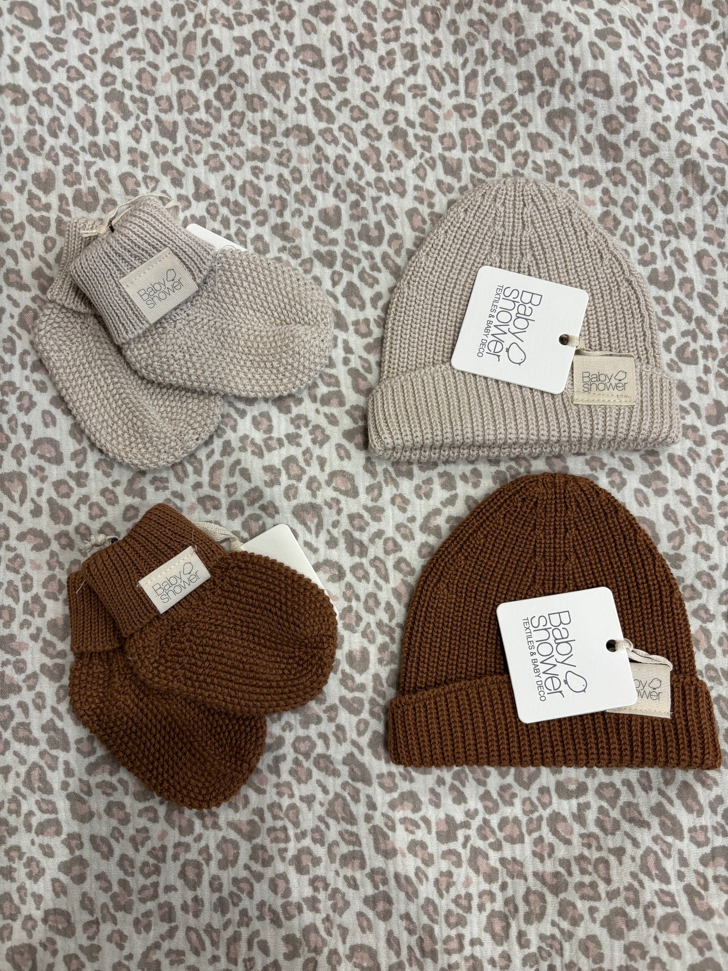Set Bonnet et Chaussons maille