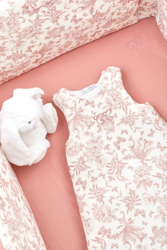 Gigoteuse T1 Imprimé inspiration Toile de Jouy rose